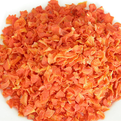 200% Vitamine A Gedroogde wortelchips Gedroogde wortelvlokken 3*3MM